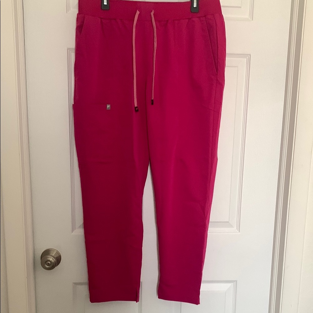 Fabletics Women's Red Top - Picture 3 of 4